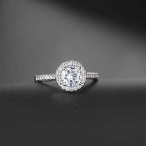 2pcs Alyans Düğün Teklifi Solitaire Halkaları Kadınlar Kadın Gümüş Renk Kare Zirkonya Kristal Nişan Evlilik Halkası Jewellry R781