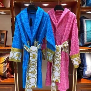 Versacee Robe Sleepwear Mens Shawl Collar Cotton Soft Fluffy Designer Brand Vintage Bathrobe Pamas Unisex Loversドレッシングガウン284