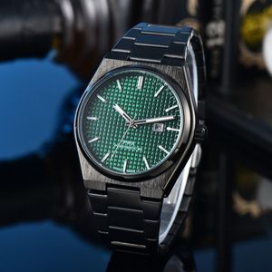 Relógios de quartzo Luxo Mulheres observam o relógio casual de aço inoxidável Strapwatch Rellojes Black Strap Watch Mens relógios de designer de ouro
