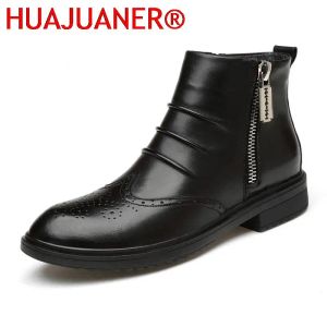 Botas Brogue Botas Botas de Luxúria PLUSH Botas de inverno Homem Sapatos casuais zíper lateral Botas de couro genuíno Sapatos de luxo masculino