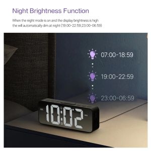 大規模なデジタル目覚まし時計バッテリープラグイン二重目的目覚まし時計タイプ-Cインターフェイス屋内時計安全とエネルギー