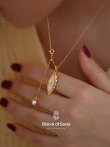 STARRY EYE DESIGN S925 Pure Silver Natural Fritillaria Pearl Necklace Exquisite Pendant for Women