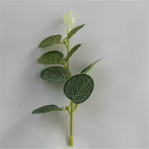 Flores decorativas 100pcs/simulação de embalagem Planta verde eucalipto dinheiro folha de folhas de vime decoração de flores da sala de estar da varanda diy grinald