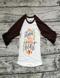 Vestiti della neonata Abbigliamento per bambini Ringraziamento Raglan Lettera Ringrazia con un grande cuore Top stampato Bambini Manica marrone C2167180