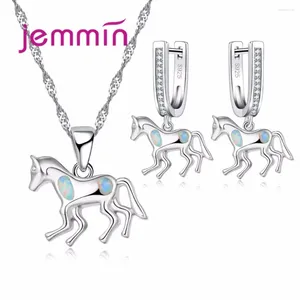 Collana di orecchini set di gioielli in argento sterling puro 925 ciondolo a forma di cavallo carinoset di collane pavé di opale di fuoco blu regalo di compleanno per le donne