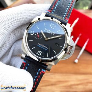 남성용 디자이너 시계 시계 기계식 자동 이동 사파이어 미러 44mm 가죽 watchband 스포츠 손목 시계 Q9J4 Weng