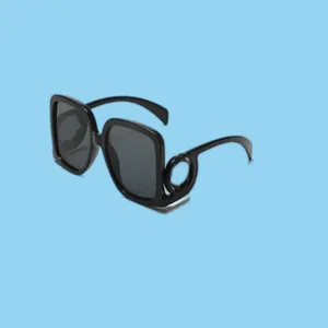 Occhiali da sole di nuovi prodotti per donne occhiali da sole da uomo di alta qualità da uomo di alta qualità leggera materiale plastico di lussuoso hip hop hop all'ingrosso interno e esterno MZ0141 I4