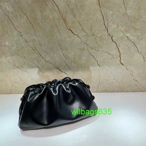 Bolsa bolsas de pano bottegvvenet confiável bolsa de luxo bolsas de nuvem de couro grandes e pequenas estão disponíveis em estoque têm logotipo hbi71n