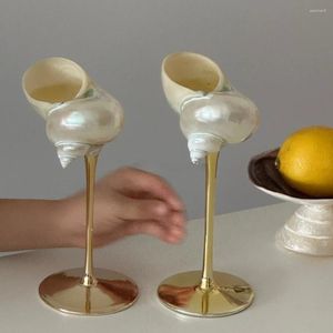 ワイングラスは、コーヒーマグを贈るための創造的なニッチなデザインギフト装飾を備えた手作りの天然巻き貝ガラス