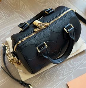 New 2023 Fashion Classic Designer Leather Womens Retro Clutch Handbag Shoulder Embossed Crossbody Bag354