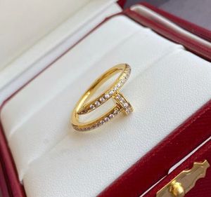 Tunn nagelring toppkvalitet designer ring mode diamantring för kvinna elektroplätering 18k klassisk premium rosguld med låda
