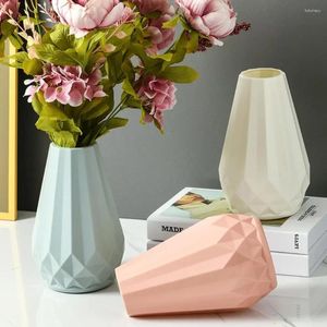 Vaser Flower Vase Geometric icke-blekande oregelbunden textur Plast Inga Burrs Pott Basket For Wedding Home Arrangement
