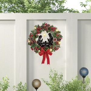 Flores decorativas 2024 Decoração da casa de Natal com pinheiro berry Prind Ornamentos pendurados Ornamento da porta da janela da garland de Natal