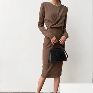 Grundläggande avslappnade klänningar Autumn Winter Dress Women 2021 Långärmad Slim Office Bodycon Elegant Y Chic Cross Draped Drop Delivery Appar Dhep