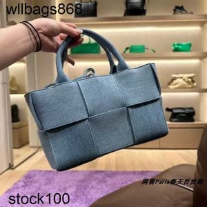 Handbag Bottegvenetass Top Bag Venetas Arco Woven Denim Mini Portable Tote for Women Leather