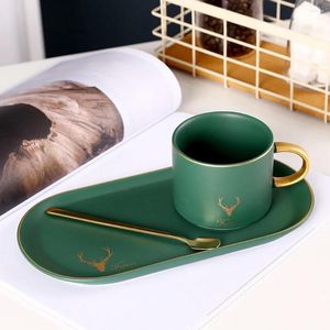 Cups Saucers Christmas Ceramics Cup Gold Rim Coffee Mug and Spoon Set Tea Soy Milk Breakfast Mugs Dessert Plate Set