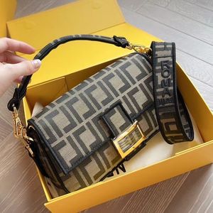 Espelho de qualidade luxurys baguete em maquilha de baguete submarina designers de ombro saco de ombro feminino clássico saco de bolsa de embreagem bolsas de couro manbil