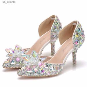 Sapatos de vestido Novos sandálias femininas Pu 7.5cm Saltos finos deslizam em strass casual mulher dourada madura H2404036581