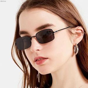 Okulary przeciwsłoneczne Xaybzc unisex mini retro sunvisor prostokątne okulary przeciwsłoneczne męskie szklanki ramy metalowe Outdoor Transparentne soczewki Women SunglassSL240403