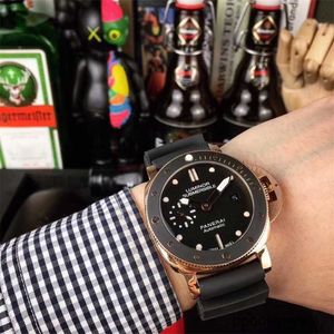 Paneraiss Luxury Wristwatches Submersible Watches Swiss Technology Submerible Watch Sapphire Mirror Swiss Automatisk rörelse Storlek 47mm Importerad gummiband 1