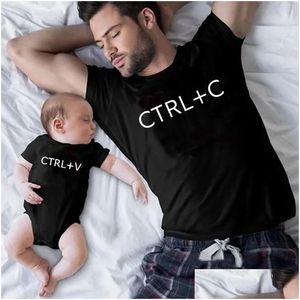 家族を一致させる衣服ctrlcとctr父の息子tシャツはお父さんのTシャツのベビーボディスーツギフトドロップ配達dhflk