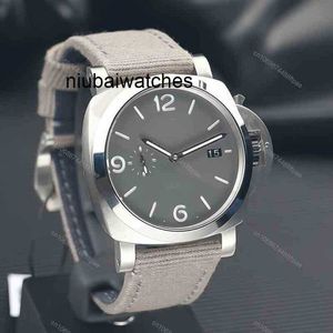 Mechanische Bewegung Luxus Uhr Marke Automatisch Top -Tauch -Nylongurt 44 mm Schweizer Designer Handgelenk Handgelenk