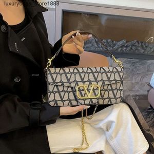 Дизайнер сумочки 5A тренд классический стиль продвинутая маленькая сумка на одно плечо новое западное стиль портативная цепь.