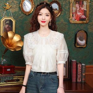 Kvinnors blusar 2024 Summer Korean Beading Blus Clothing Solid Elegant Fashion Short Sleeve White Shirt Perspective Ladies Tops