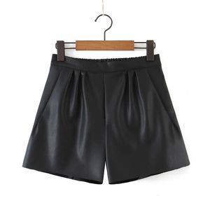 Mode elastisk midja pu bred ben shorts plus size kvinnliga kläder god kvalitet höst vinter 2023 stilfullt aline läder bootcut 240322