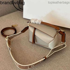 Torba crossbody bga loeweely puzzle geometria loewve mody marka klasyczna haftowany szeroki pasek na ramię mini splatane diamentowe szachownica