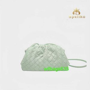 Bolsa bolsas de pano Bottegveneta confiável bolsa de luxo couro cruzamento fronteira nova bolsa de bolinho de bolsa de bolsa de bolsa de bolsa da moda Celebridade One ombro Cr