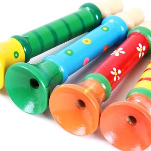 1pc Buntes hölzerne Trompeten Bugle Spielzeug Musikinstrument für Kinder Pfeife Baby Lernpädagogische Spielzeug Kinder Musikspiele