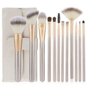 Professionelle 12 -pcs -Make -up -Pinsel -Set natürliches Haar Fundament Pulver Kontur Lidschattenbürsten mit PU Lederbeutel 240403