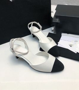 Högkvalitativ designer klänningskor läder chanells slingbacks c senaste stilar sandaler hög häl lyx balett pumpar kvinnor fest brev 3432