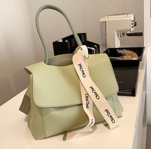 Modetasche große Kapazität Feste Farbe Strukturierte Handtasche 2024 Neuer Stil der westlichen Stil von Frauen im westlichen Stil von Frauen im westlichen Stil Schulter -Crossbody -Tasche