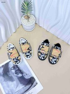 Luxury Kids Shoes Multi Color Plaid Design Designer Baby Sneakers Storlek 26-35 Box Protection Buckle Strap Boys Casual Shoes 24mar