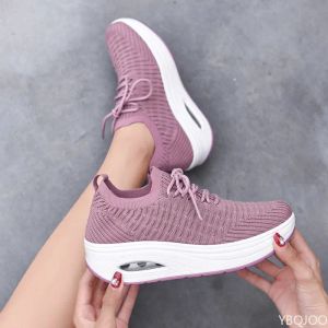 Buty modne oddychające powietrze siatkowe buty Klony buty na pięcie damskie skurcze Sock Sneakers