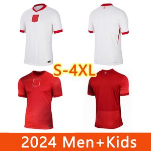 Jerseys de futebol da Polônia 2024 Casa e fora Jersey Zielinski Kiwior Szymanski Bulka Lewandowski Zalewski Versão Men Kits Kids Kits