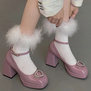 Botlar 2023 Yeni Mary Jane Ayakkabı Kadınlar Kare Kare Tepe Yüksek Topuklu Ayakkabı Lolita Pembe Pompalar Moda ayak bileği kayış sandalet bayanlar zarif ayakkabılar