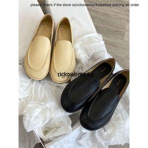 the row shoes The * row leather is soft and comfortable and the high-end cattle goods are easy to wear high quality