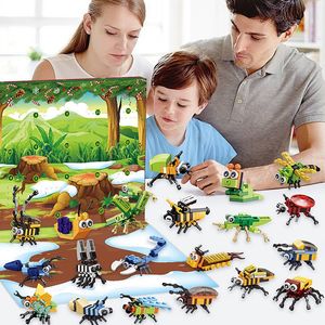 Byggnadsblock Jul advent kalenderbox leksak för barn djur insekter diy bygg tegel modell nedräkning kalender xmas gåva