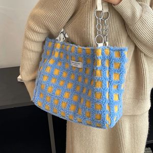 Leftside Soft Soft Plush Counter Side Bag for Women Trend Fashion Design Big Zipper Hand Tote Facs Pass and Presh 240326