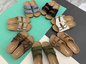 Slippers 2023 Womens Sandals Slippers Leisure Beach Double Button Cork Slippers Factory Factory Places بالإضافة إلى 42 Sandal J240402