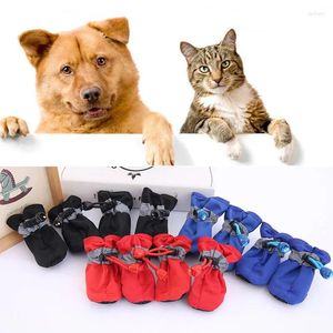 Hundekleidung 4pcs/Set wasserdichte Haustierschuhe Chihuahua Anti-Rutsch warme Regenstiefel für kleine Katzen Hunde Welpen tragen resistente Stiefeletten