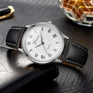 Relógios de pulso Modern moda Black Quartz Men Watches Tide Brand Leather Band Big Dial Relógio Masculino Drop Relojes Hombre