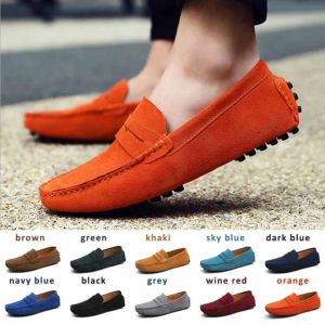 Slippers 2022 New Fashion Men أحذية عارضة أحذية العلامة التجارية الجلدية الرجال المتسكعون moccasin