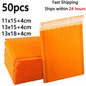 Mailers 50pcs Pink Bubble Convelope Bag Poly Mailer Self Seal Seaming Bags Baded Conventes для почтовой почты для журнала Yellow Black Blue Blue