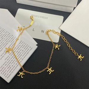 Carta de marca clássica Anklets boutique boutique jóias tornozeleiras de aço inoxidável de luxo feminino Pé de pés cadeia Primavera Novo feiticeiro de aniversário jóias