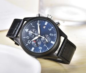 AAA 2024 TOPS Fashion Watch Movement Movement Company Complete Silica Gel Sports Men Designer يراقب Wuminous Montre de Luxe Wristwatches D156