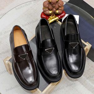 Business Chocolate Men Loafers Leather Dress Shoes Silver Black Monolith Loafer Designer Mens Party Wedding Shoe Size 38-46